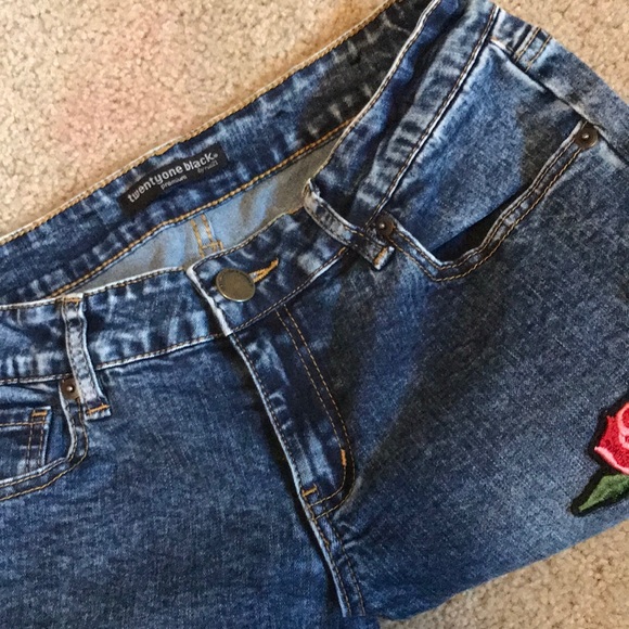 Size:7/8 TwentyOne Black Premium by Rue21 - Picture 5 of 8